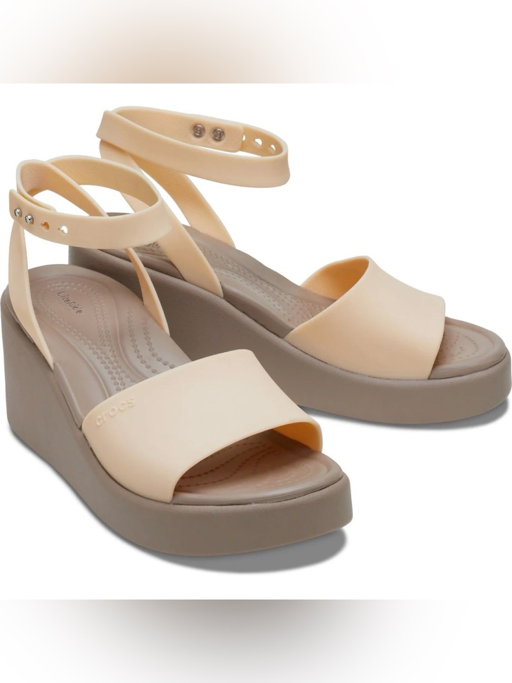 NEW Crocs Brooklyn Low Wedge Sandals Tan/Taupe Size 9 Wide